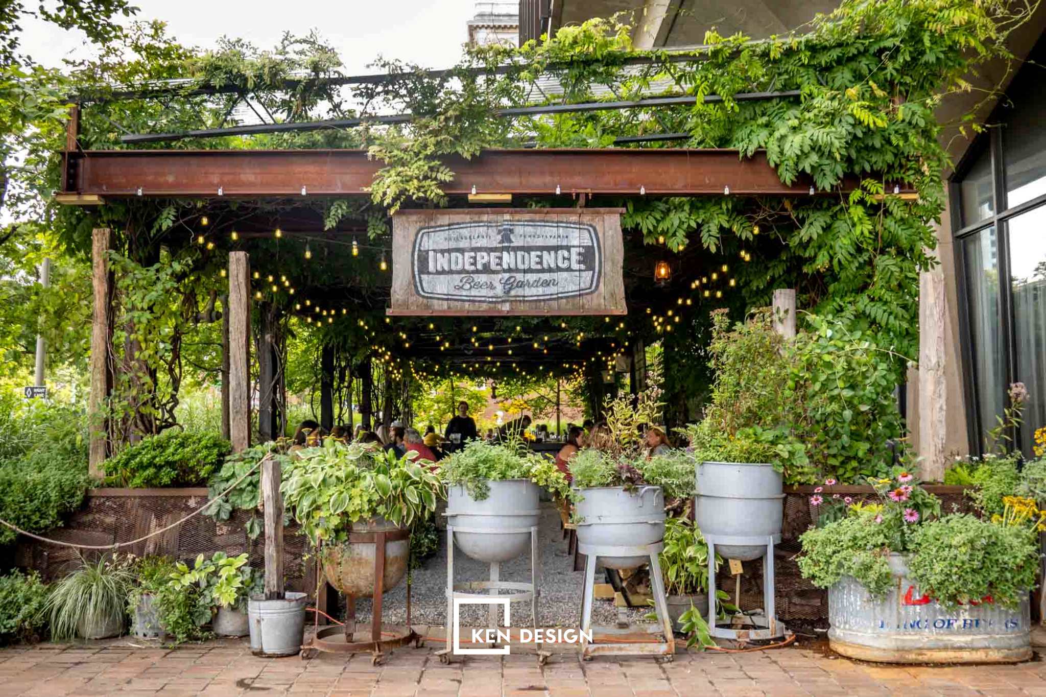 Thiết kế nhà hàng Beer Garden như thế nào để gây được ấn tượng với